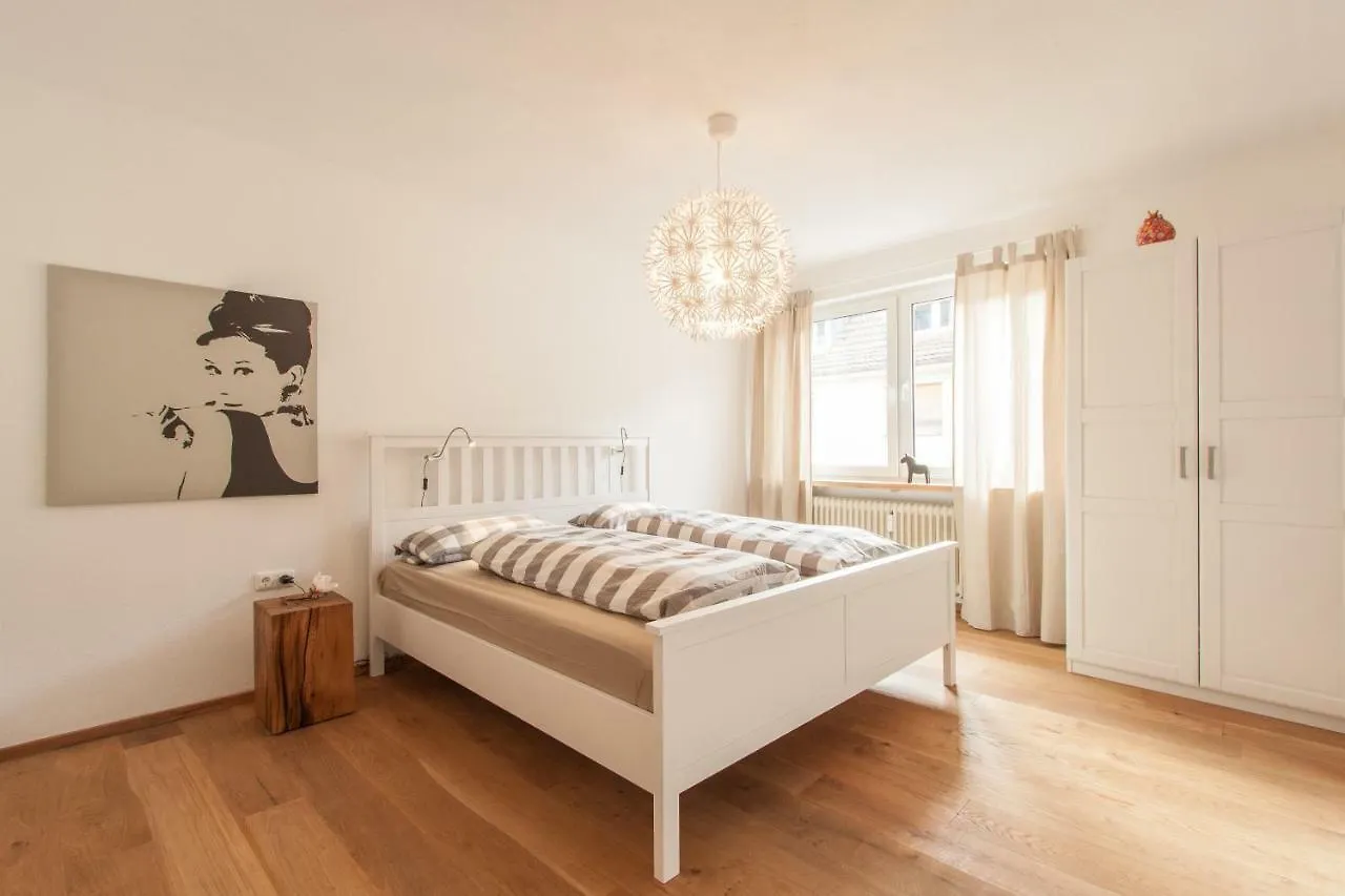 Ferienwohnung Wohnen an der Juliuspromenade Main Würzburg 0*,  Deutschland