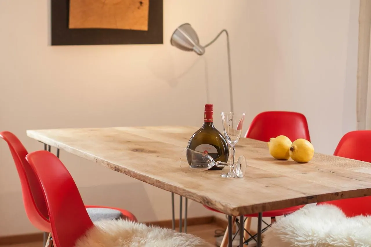 Ferienwohnung Wohnen an der Juliuspromenade Main Würzburg 0*,  Deutschland