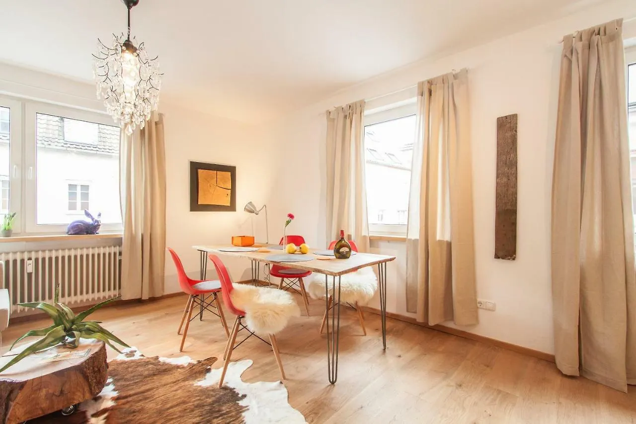 Ferienwohnung Wohnen an der Juliuspromenade Main Würzburg Apartment